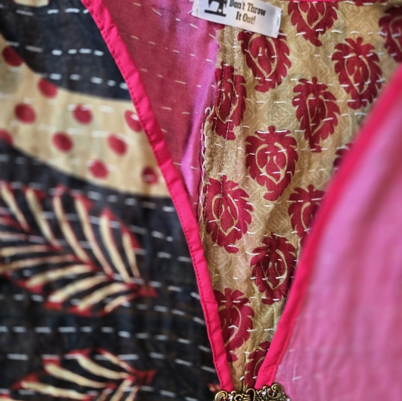 Upcycled Kantha Quilt Long Vest L-XL Handmade Dont Throw It Out - Picture 4 of 5